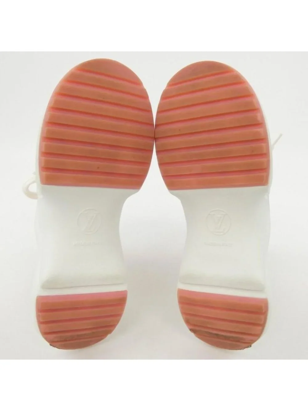 Louis Vuitton Cl0199 Sneakers - Picture 4 of 6